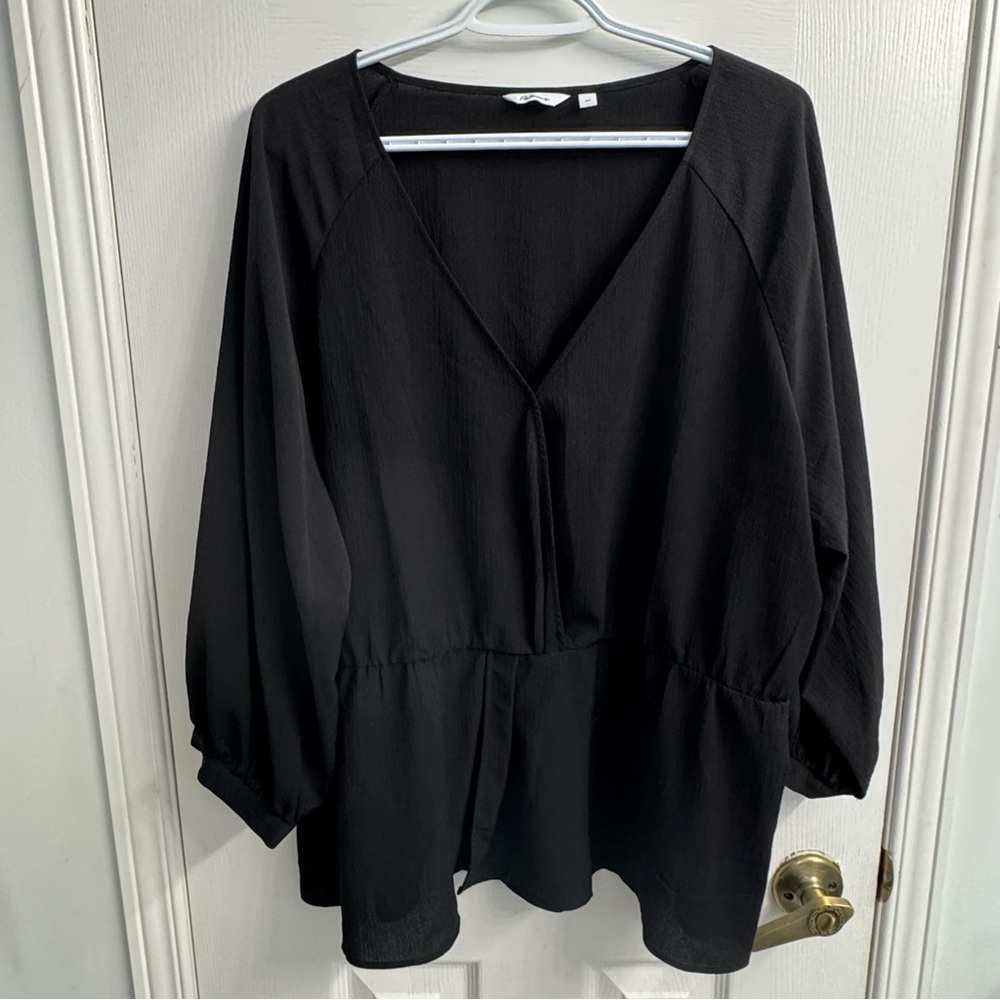 Reitmans Black V-Neck Blouse 2X Quiet Luxury Office Chic Business Casual Capsule